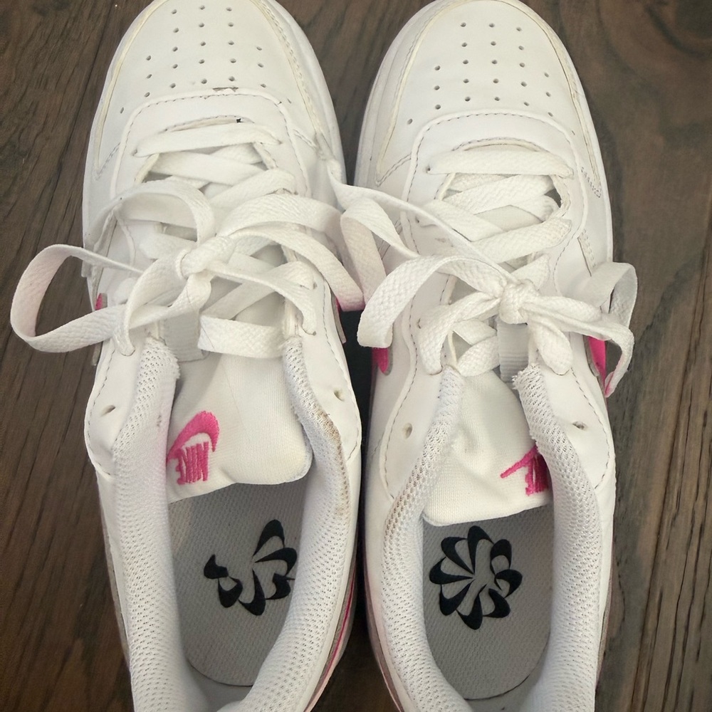 Nike Kids White and Pink Sneakers
